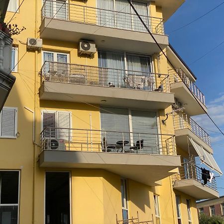 White Luxury Appartement Shkodër Buitenkant foto